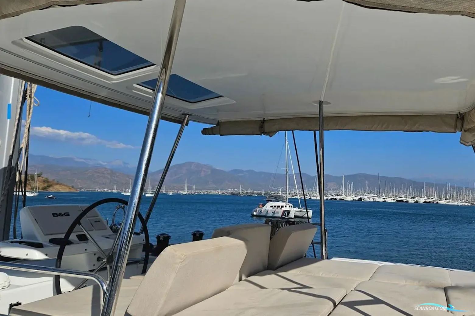 Lagoon 50