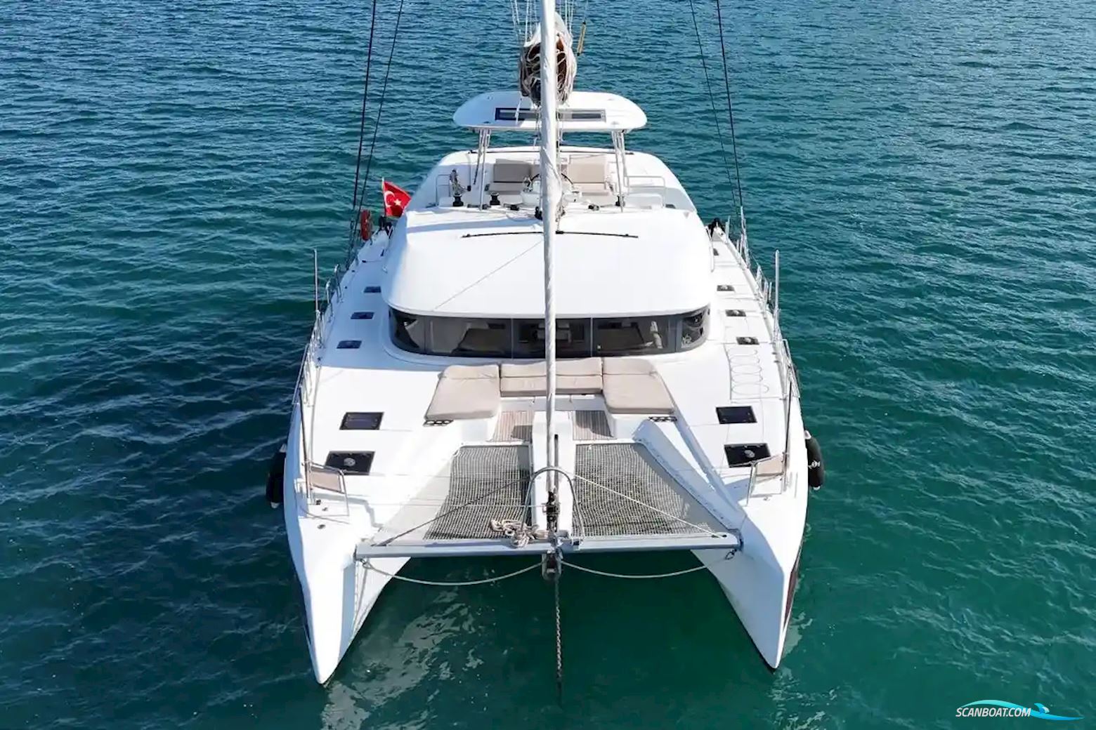 Lagoon 50