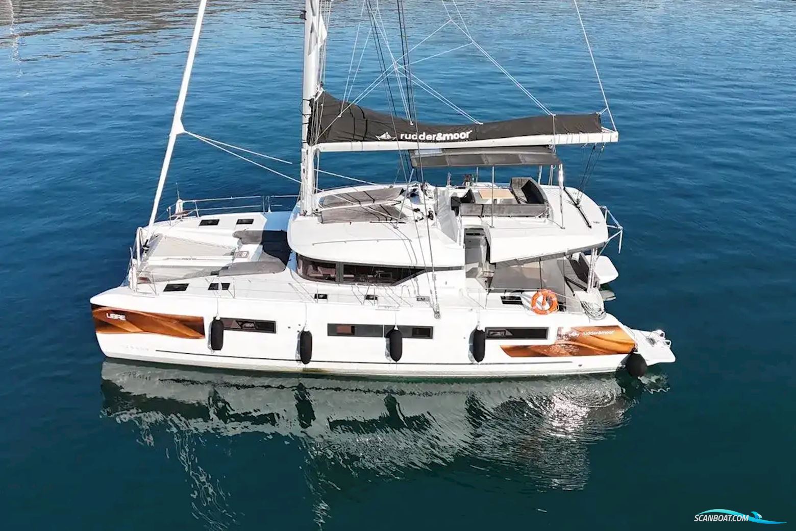 Lagoon 51