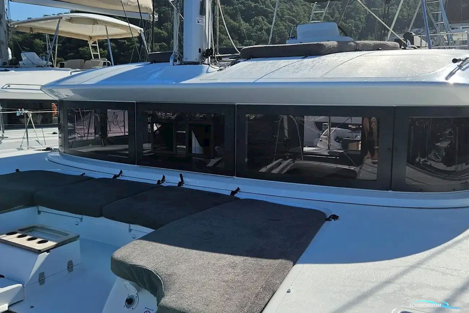 Lagoon 51