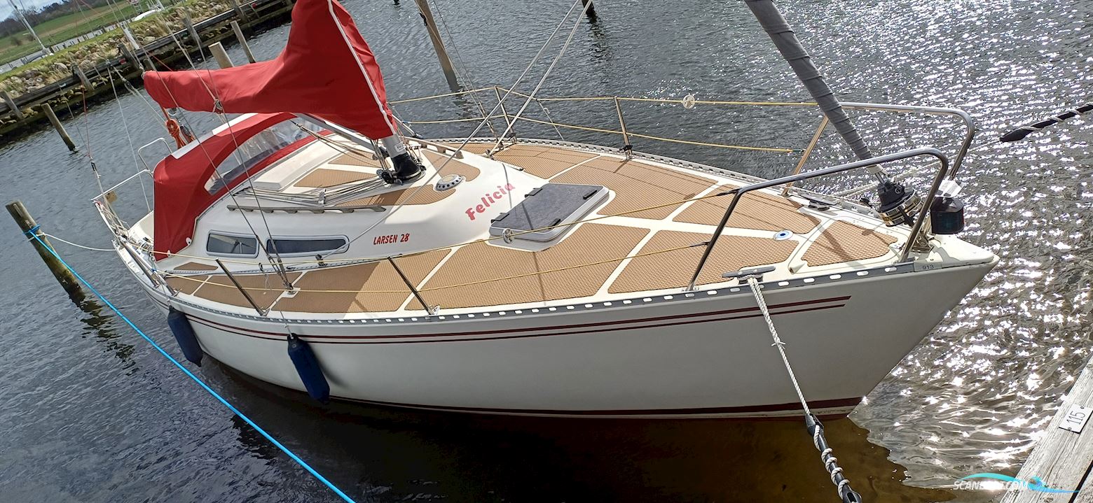 Larsen 28 Sejlbåd 1986, med Volvo Penta motor, Danmark