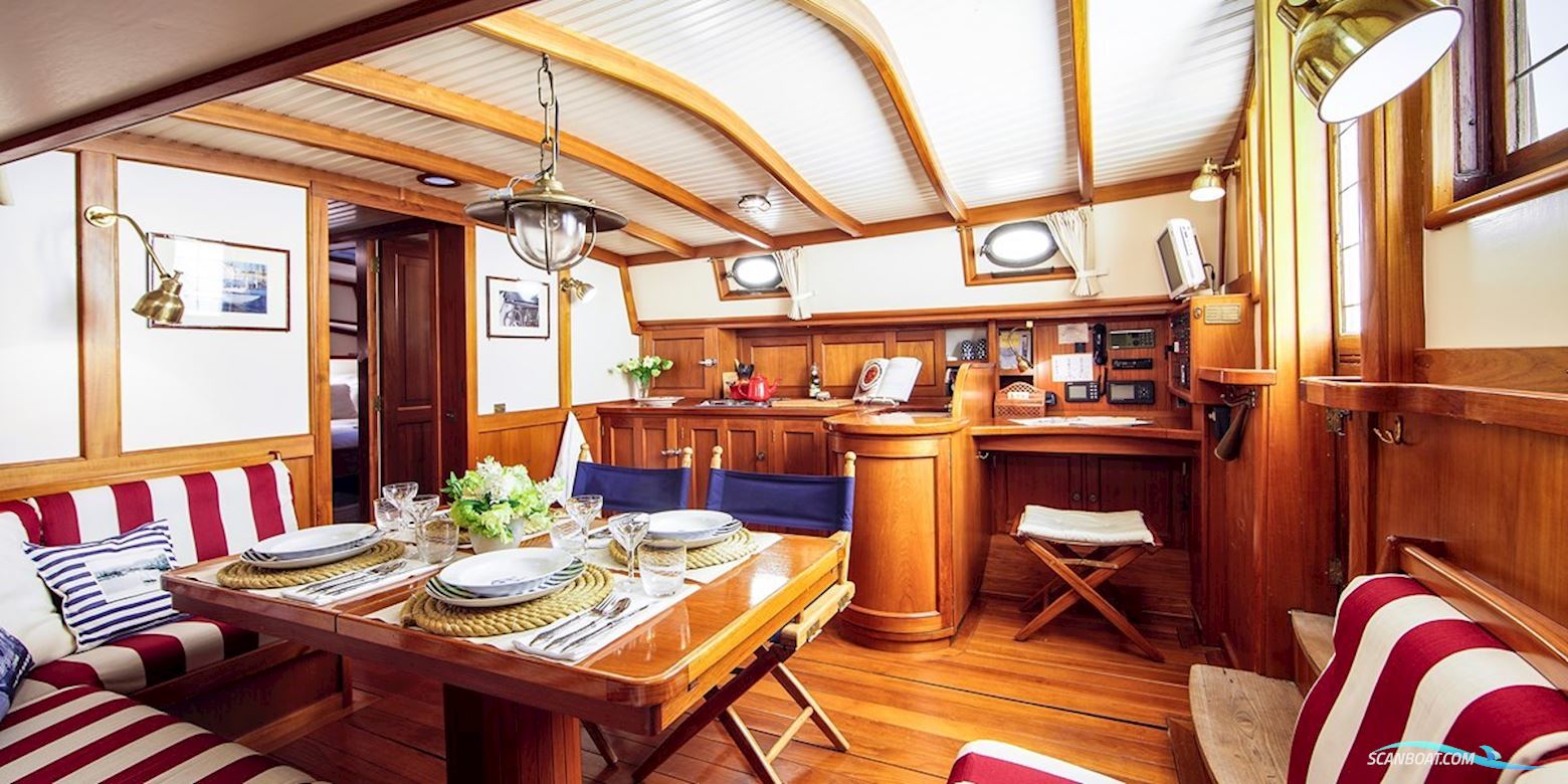 Lemsteraak Aukje Zwaantje