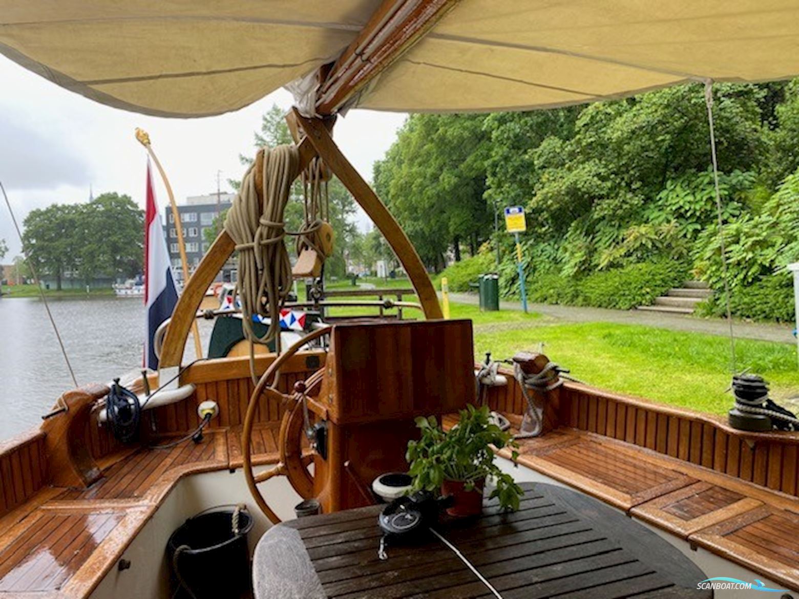 Lemsteraak De Witte Joffer - Blom Roefaak