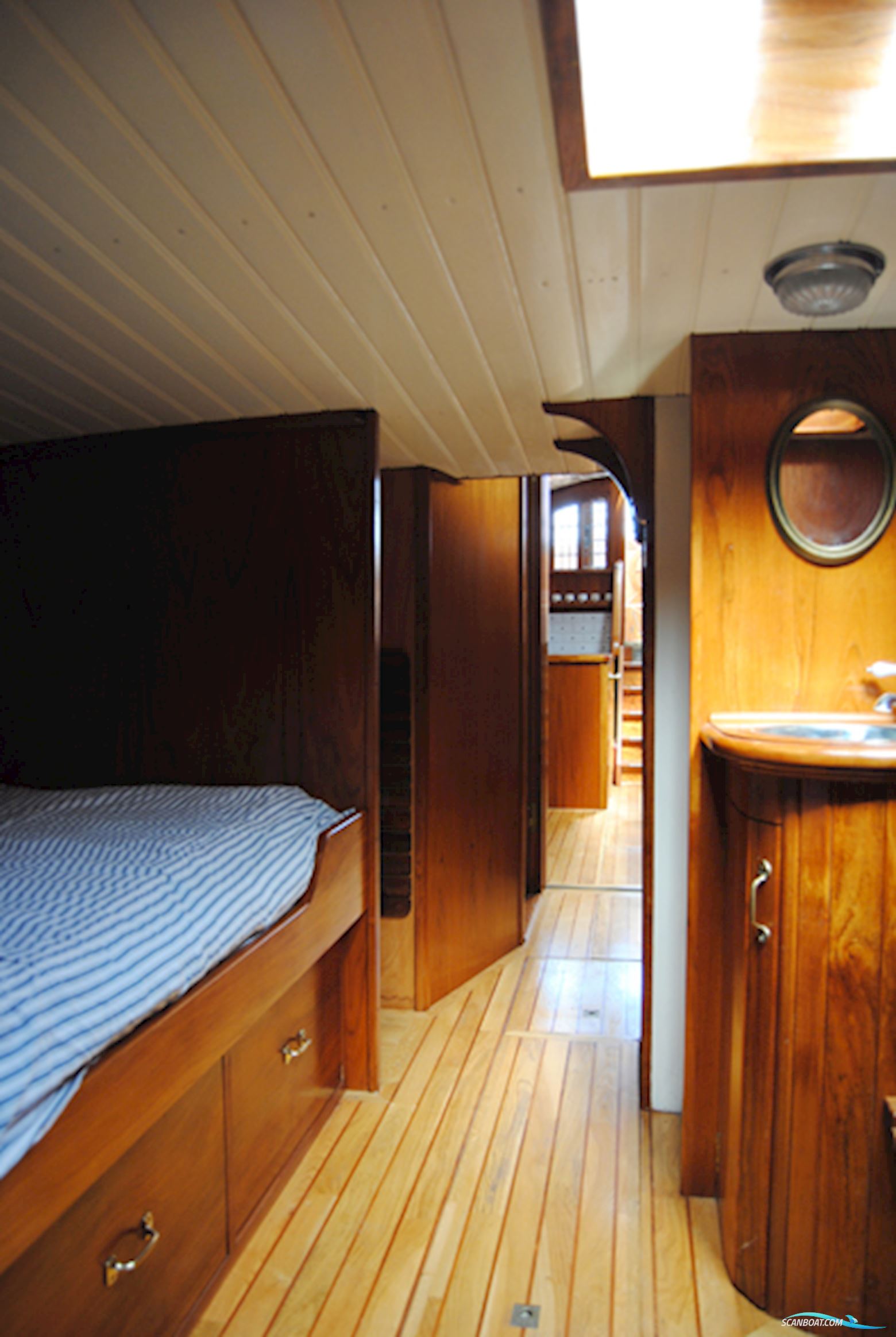 Lemsteraak Halley - Roefuitvoering