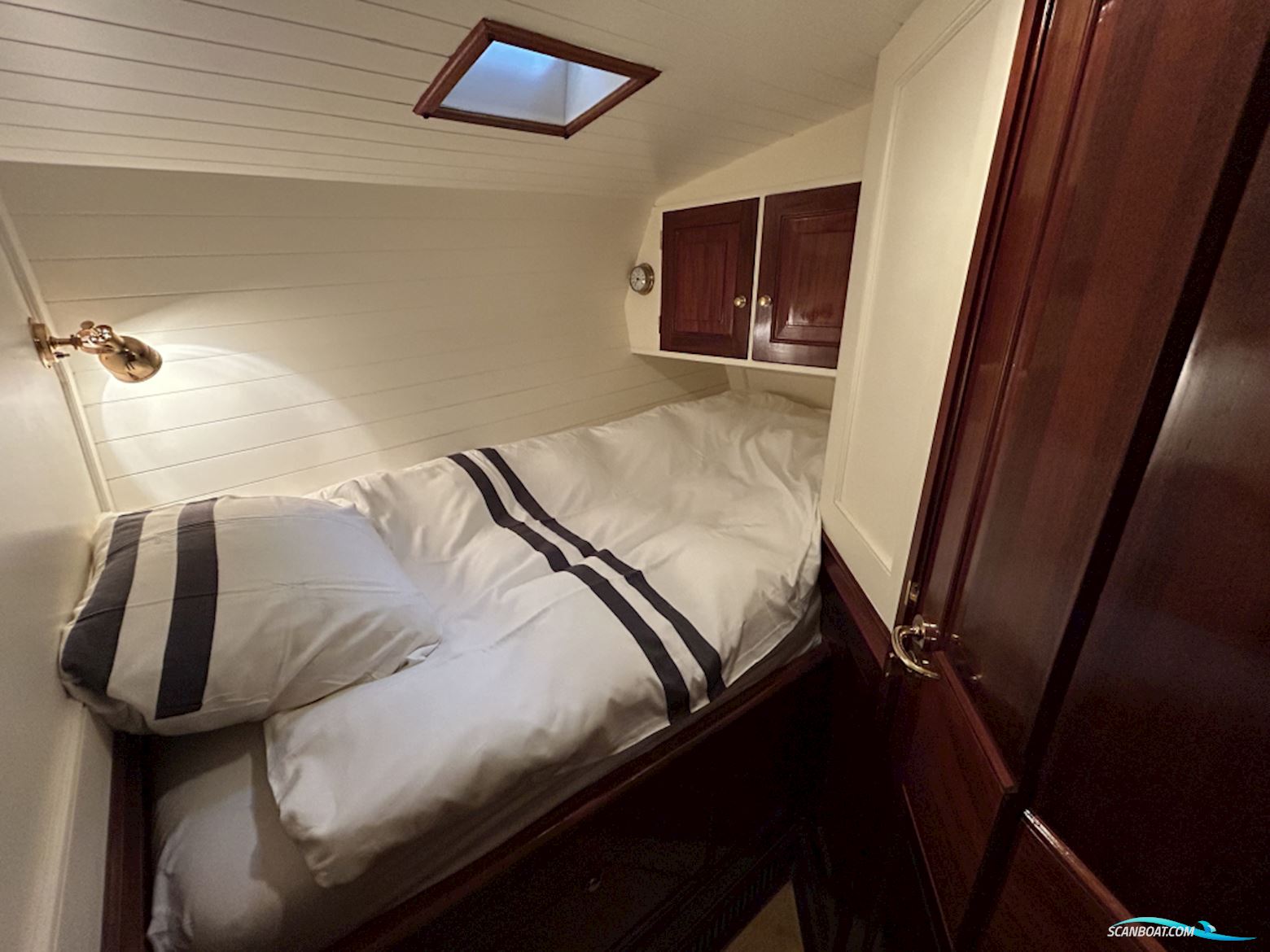 Lemsteraak Roefmodel - Walrus 1600