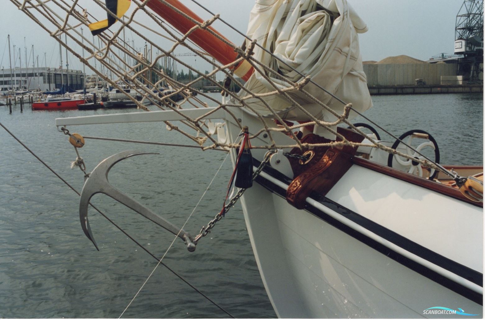 Lemsteraak Visotter - Roefuitvoering