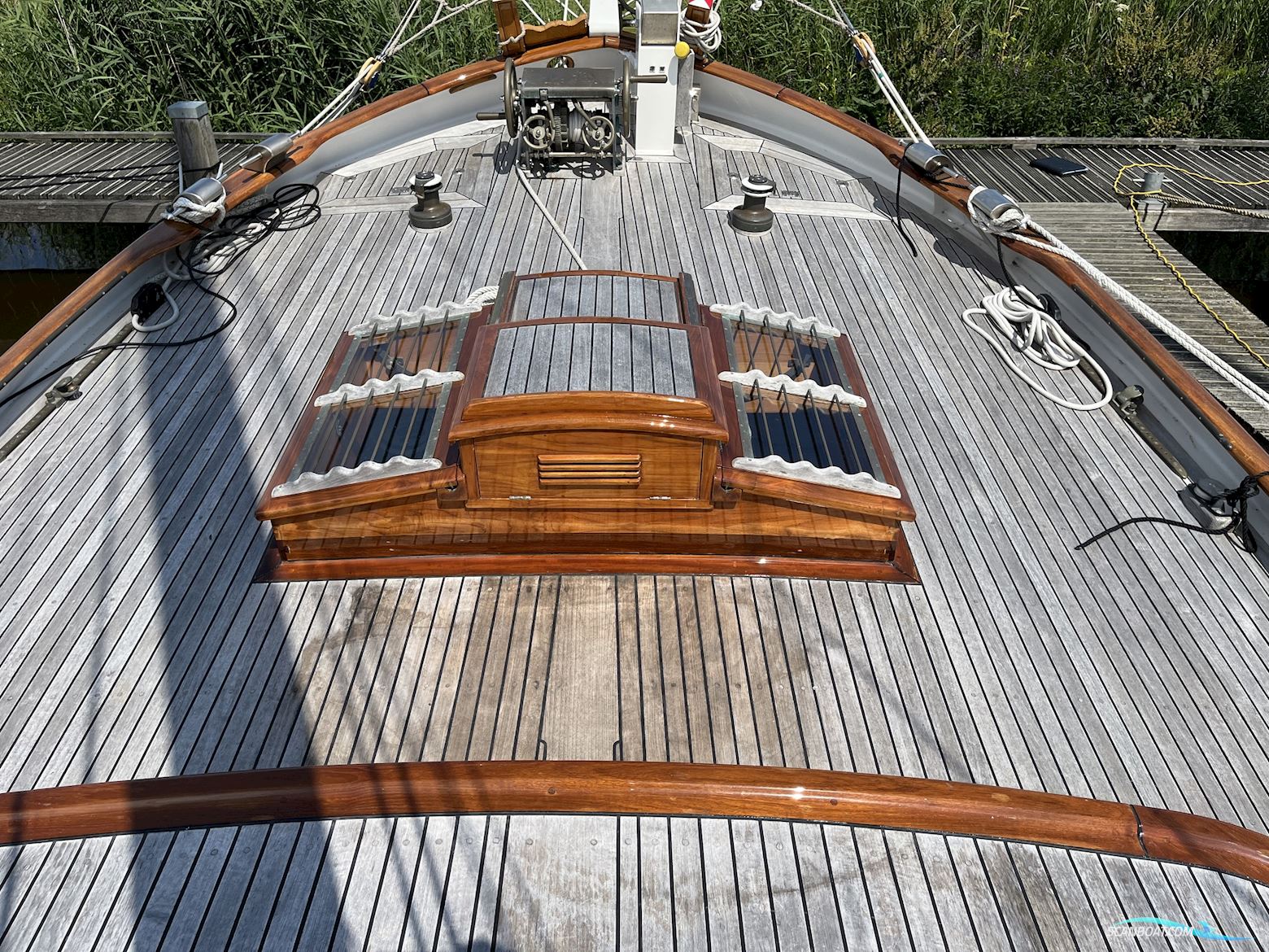 Lemsteraak Zilveren Zwaan - Hoek Design Roefuitvoering