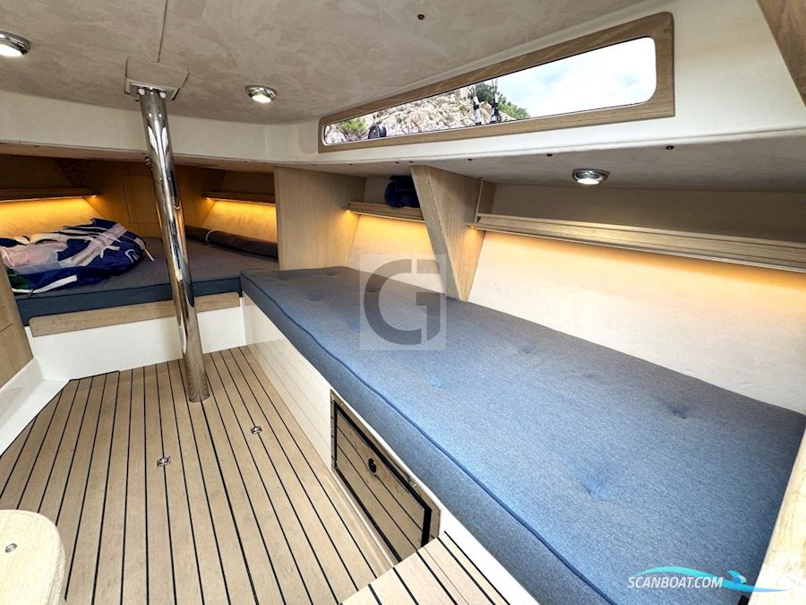 Leonardo Yachts Eagle 38