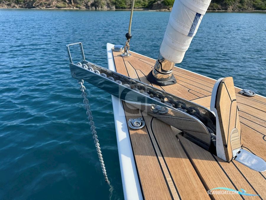 Leonardo Yachts Eagle 54