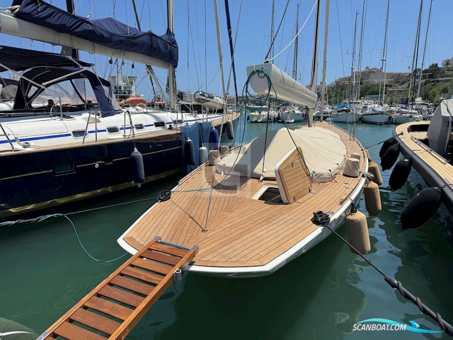 Leonardo Yachts Eagle 54