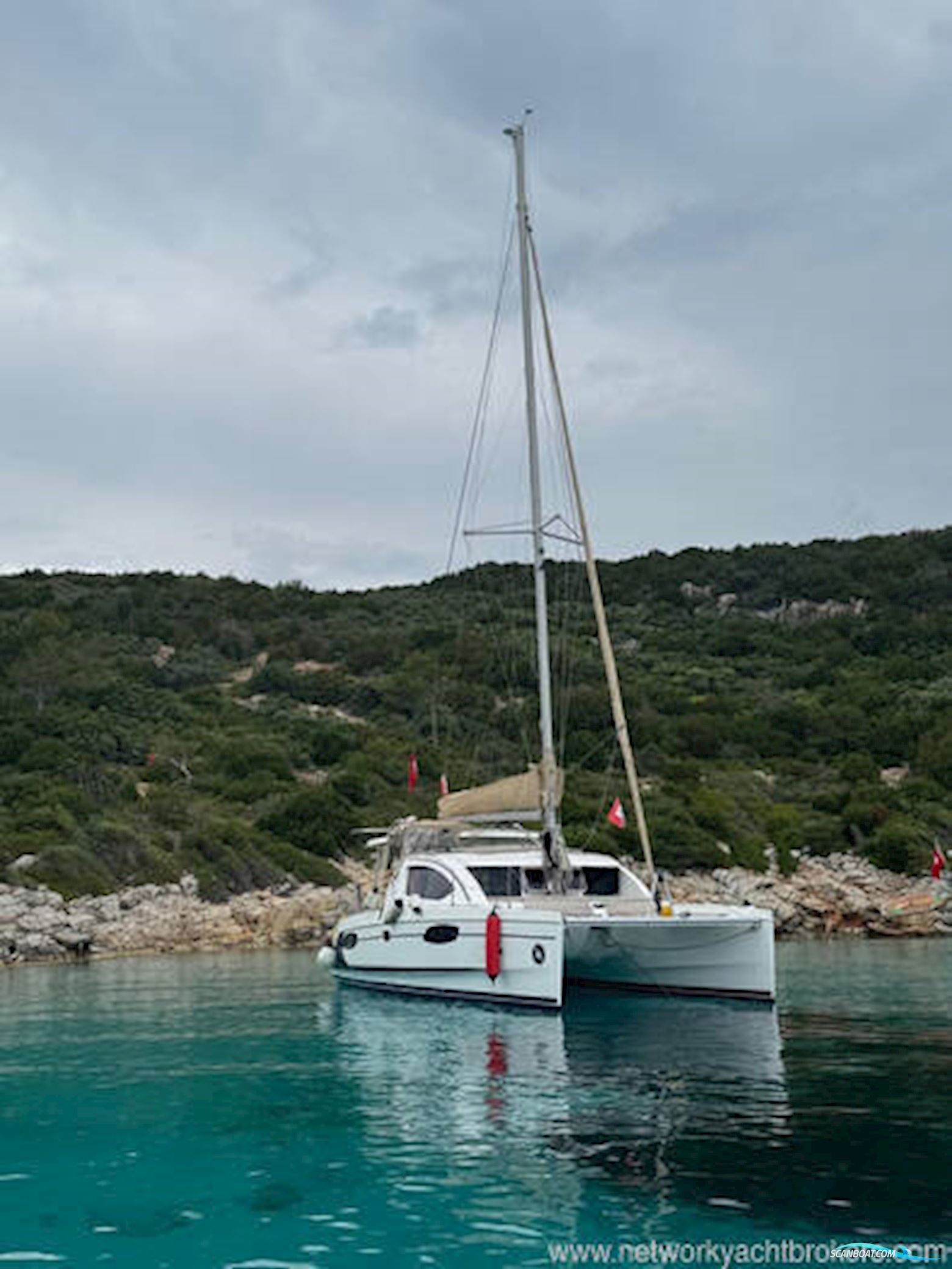 Leopard Catamarans Leopard 38