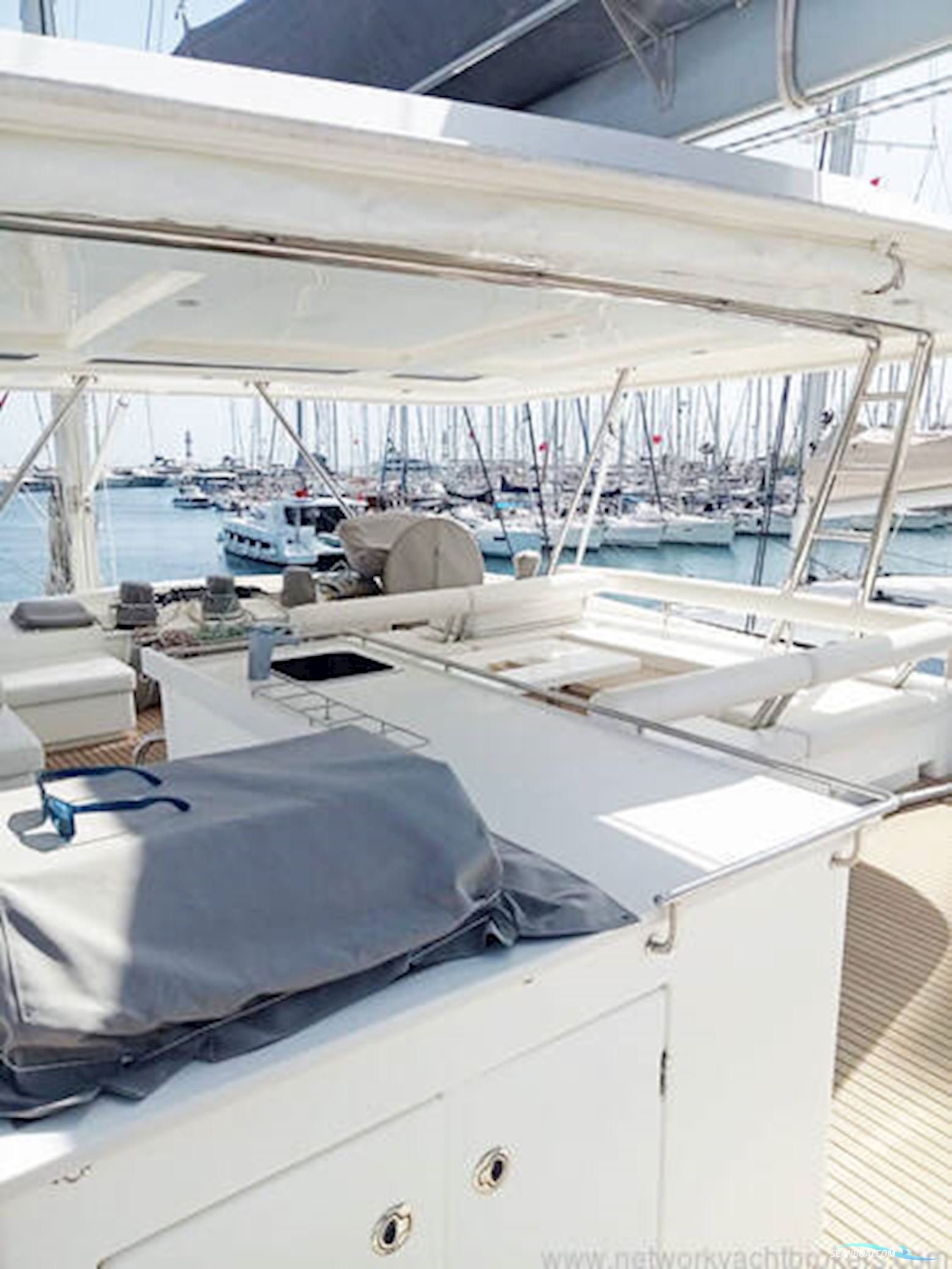 Leopard Catamarans Leopard 58