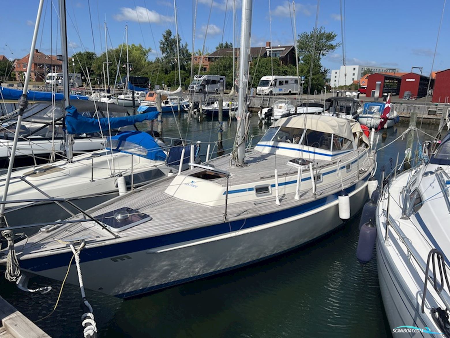 Malö 106 Sejlbåd 1987, med Volvo Penta
 motor, Danmark