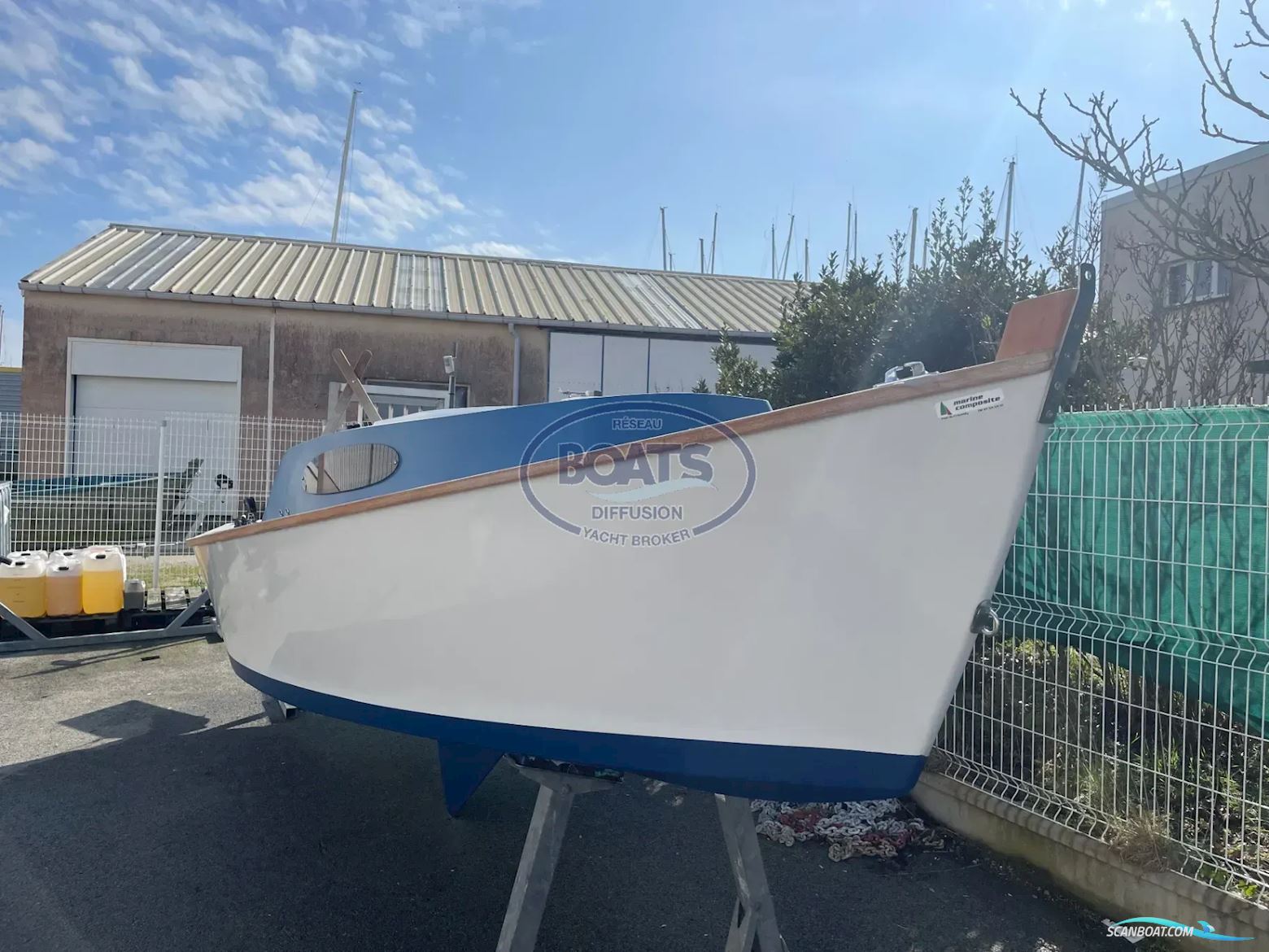 Marine Composite Gazelle Croisière