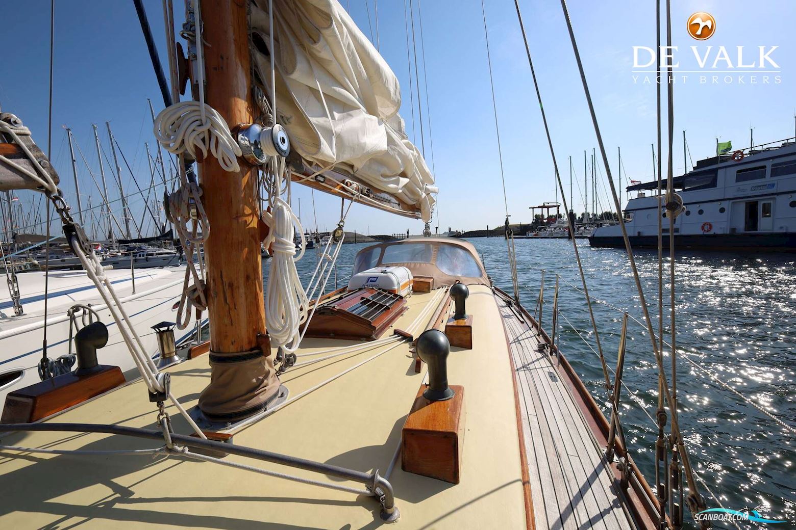 Max Oertz Bermudan Cutter 44 FT