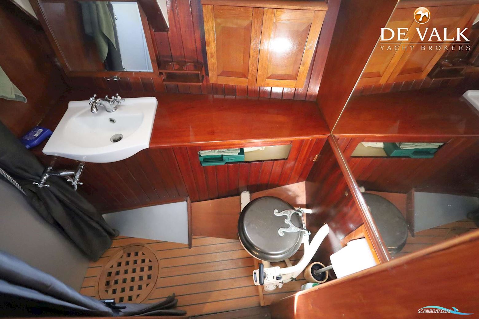 Max Oertz Bermudan Cutter 44 FT