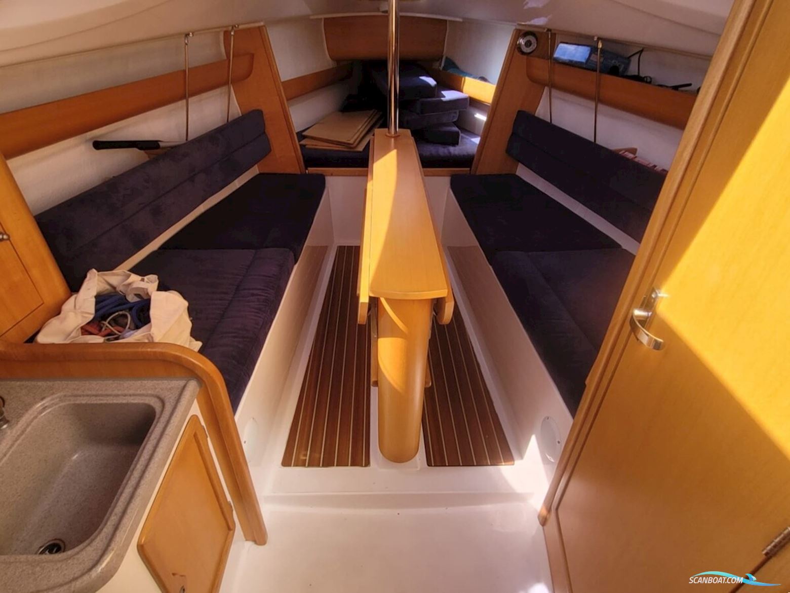 Maxus 24