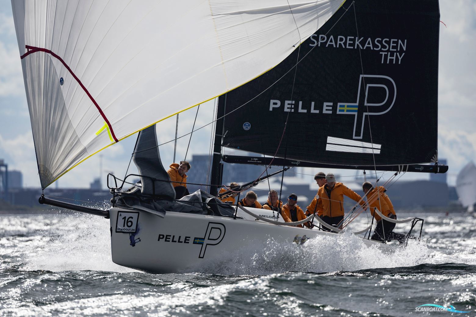 Melges 32
