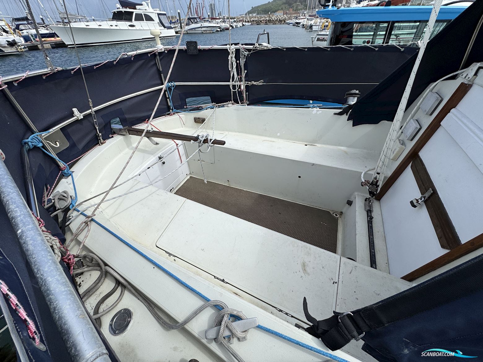 Mirage 28