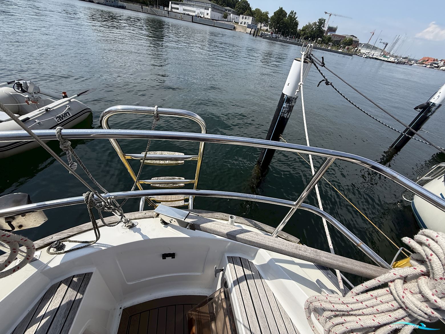 Mirage Boats 28