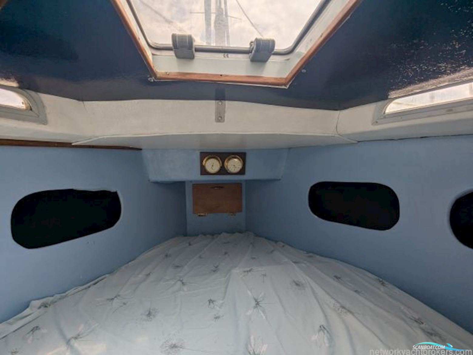 Moody 33 MK I Centre Cockpit