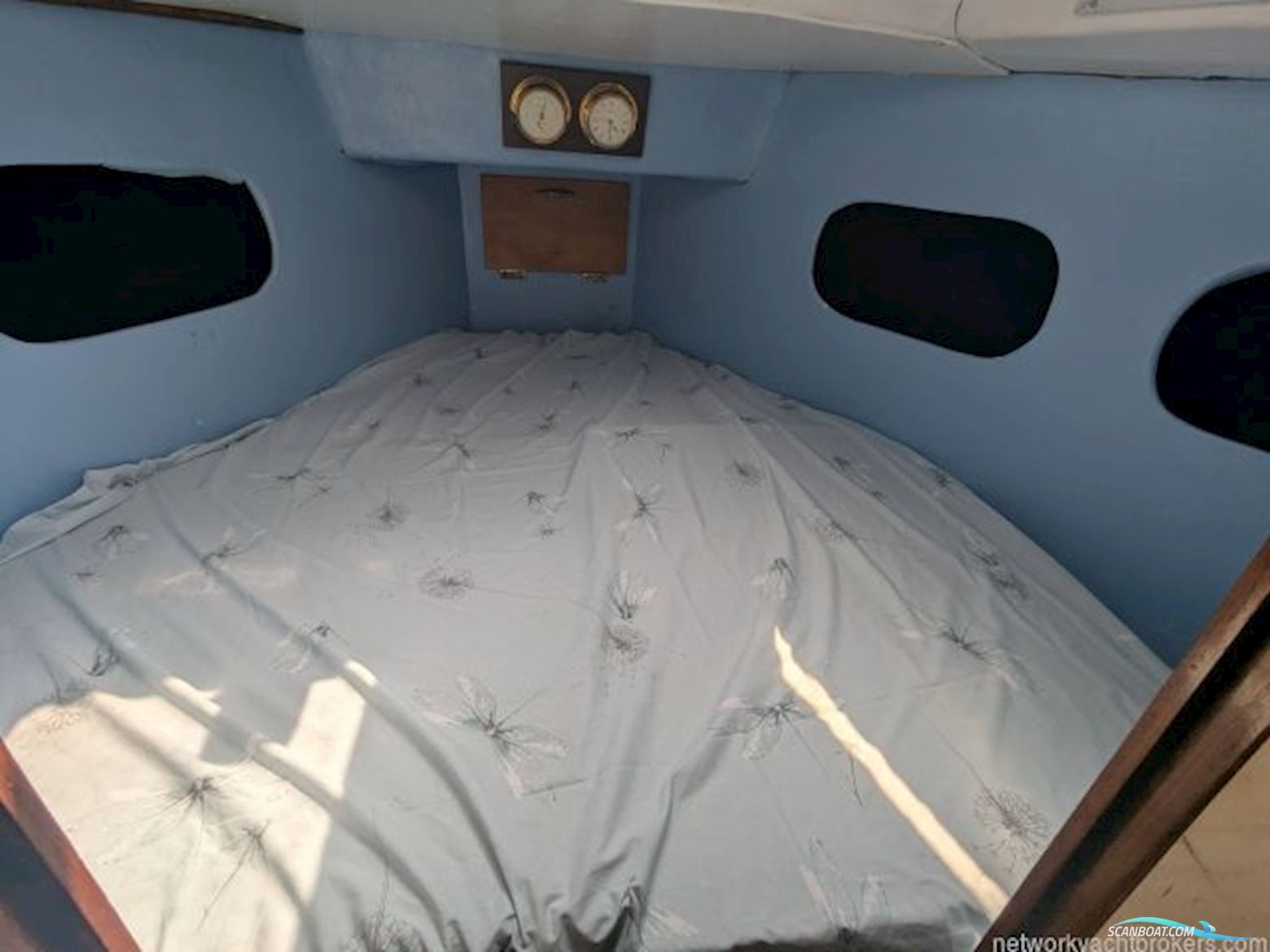 Moody 33 MK I Centre Cockpit