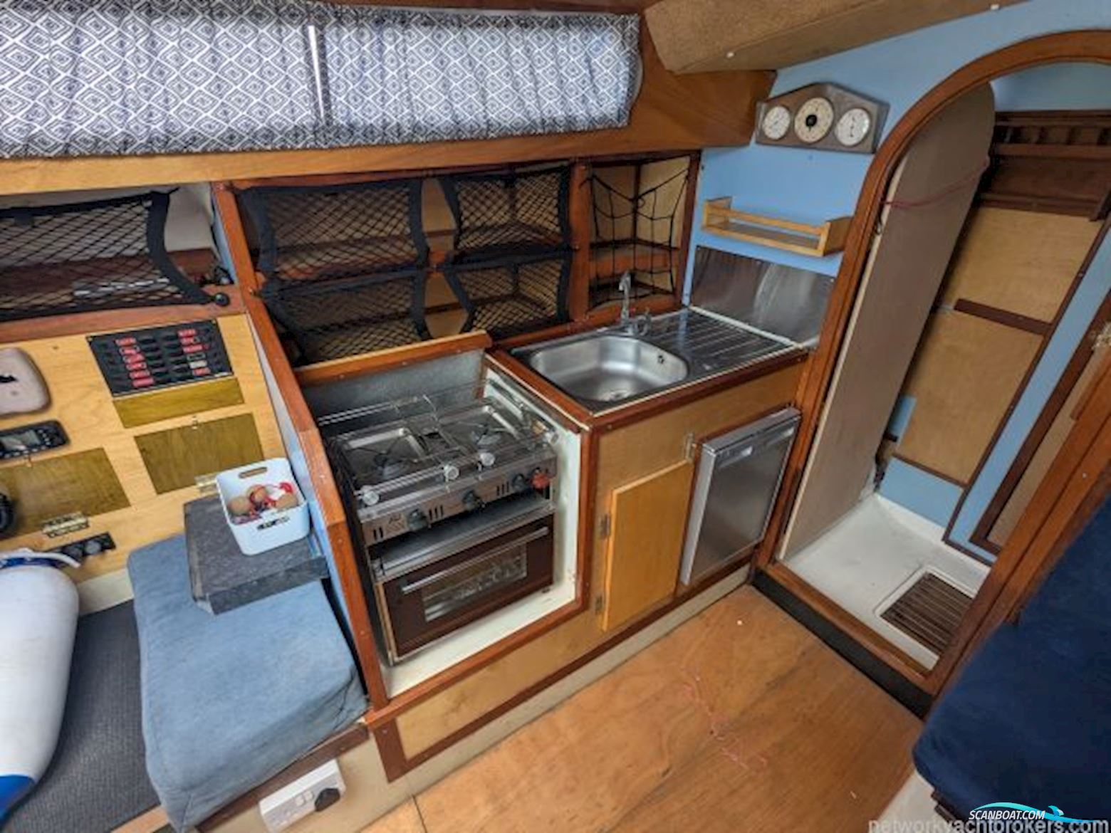 Moody 33 MK I Centre Cockpit