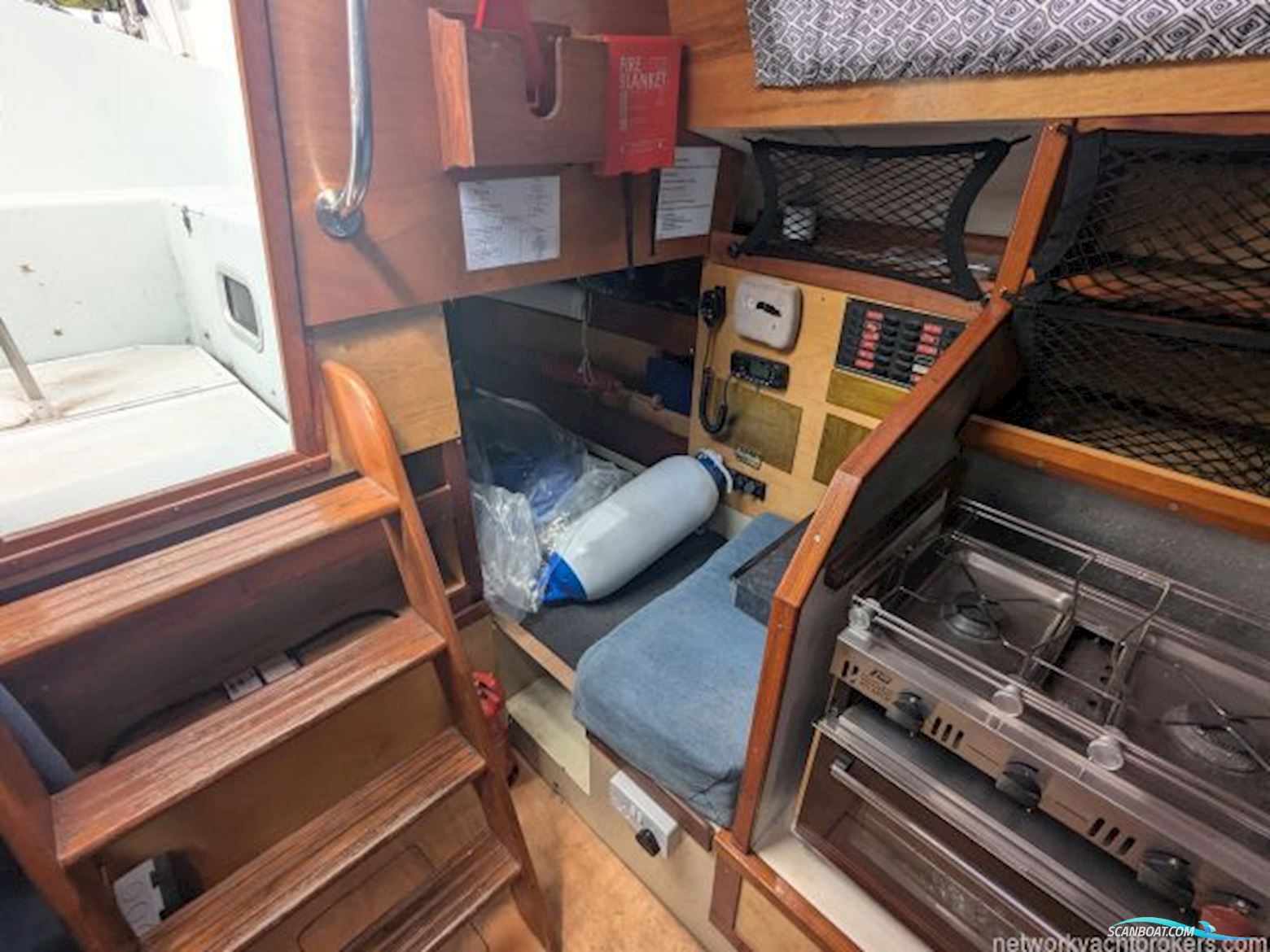 Moody 33 MK I Centre Cockpit