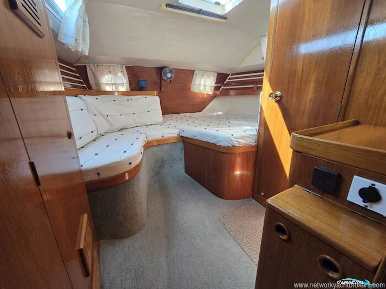 Moody 376 Centre Cockpit