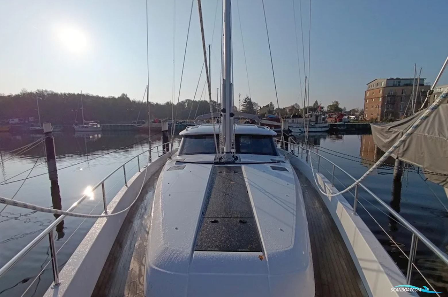 Moody 54 DS - Decksaloon