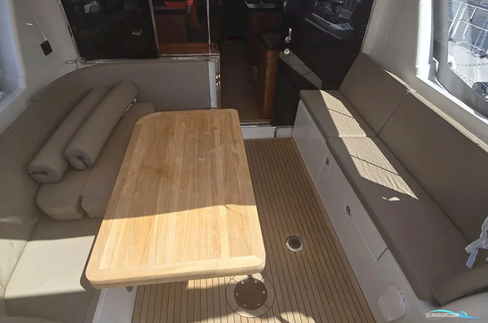 Moody 54 DS - Decksaloon