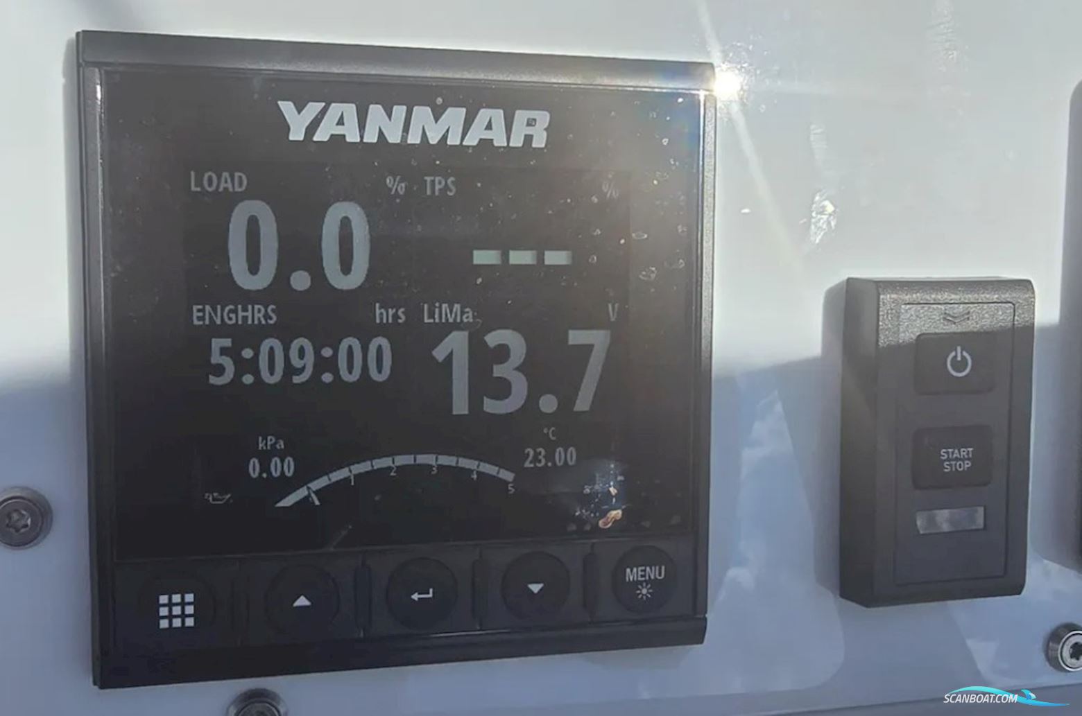 Moody 54 DS - Decksaloon