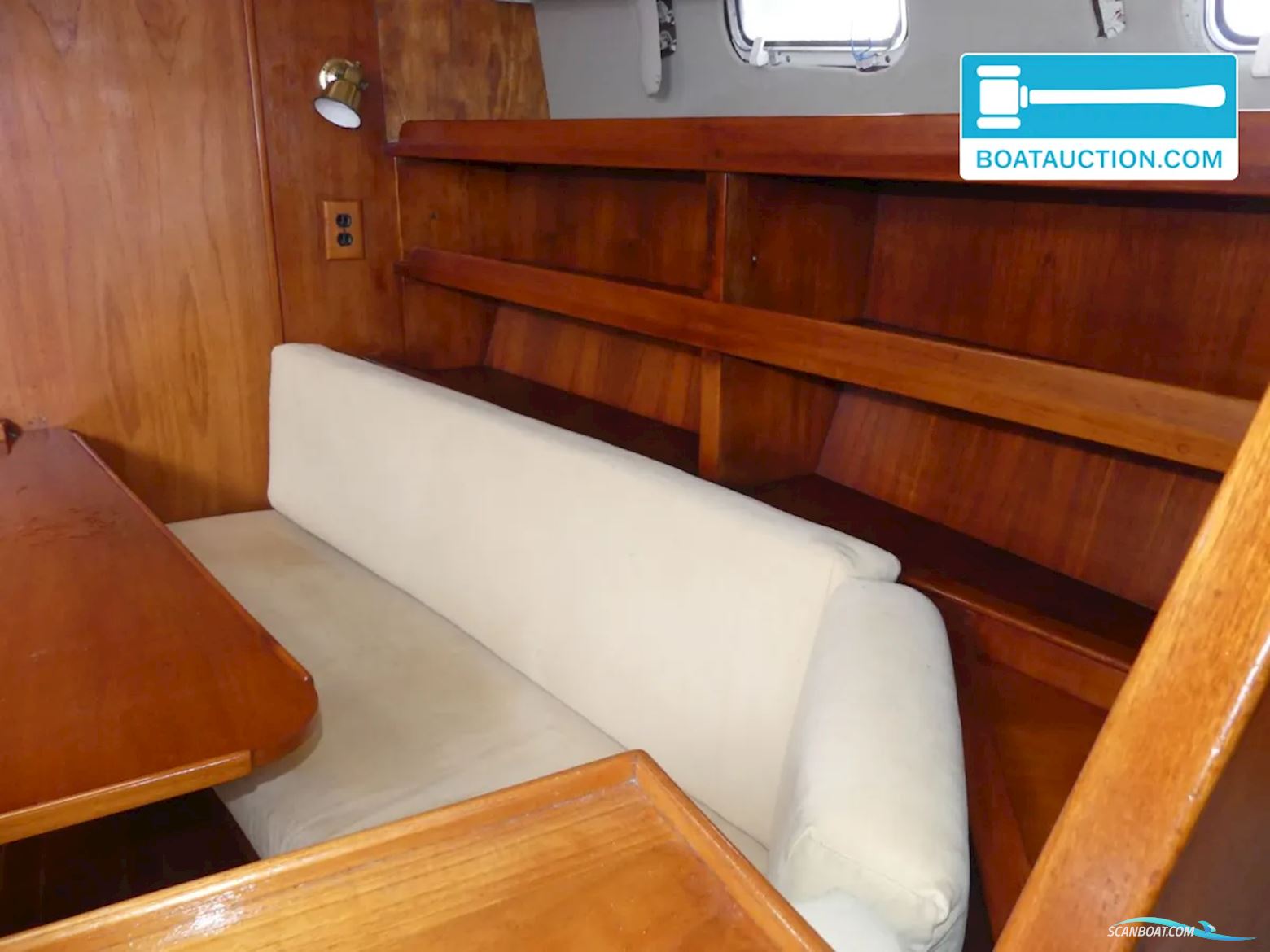 Morgan Out Island 41