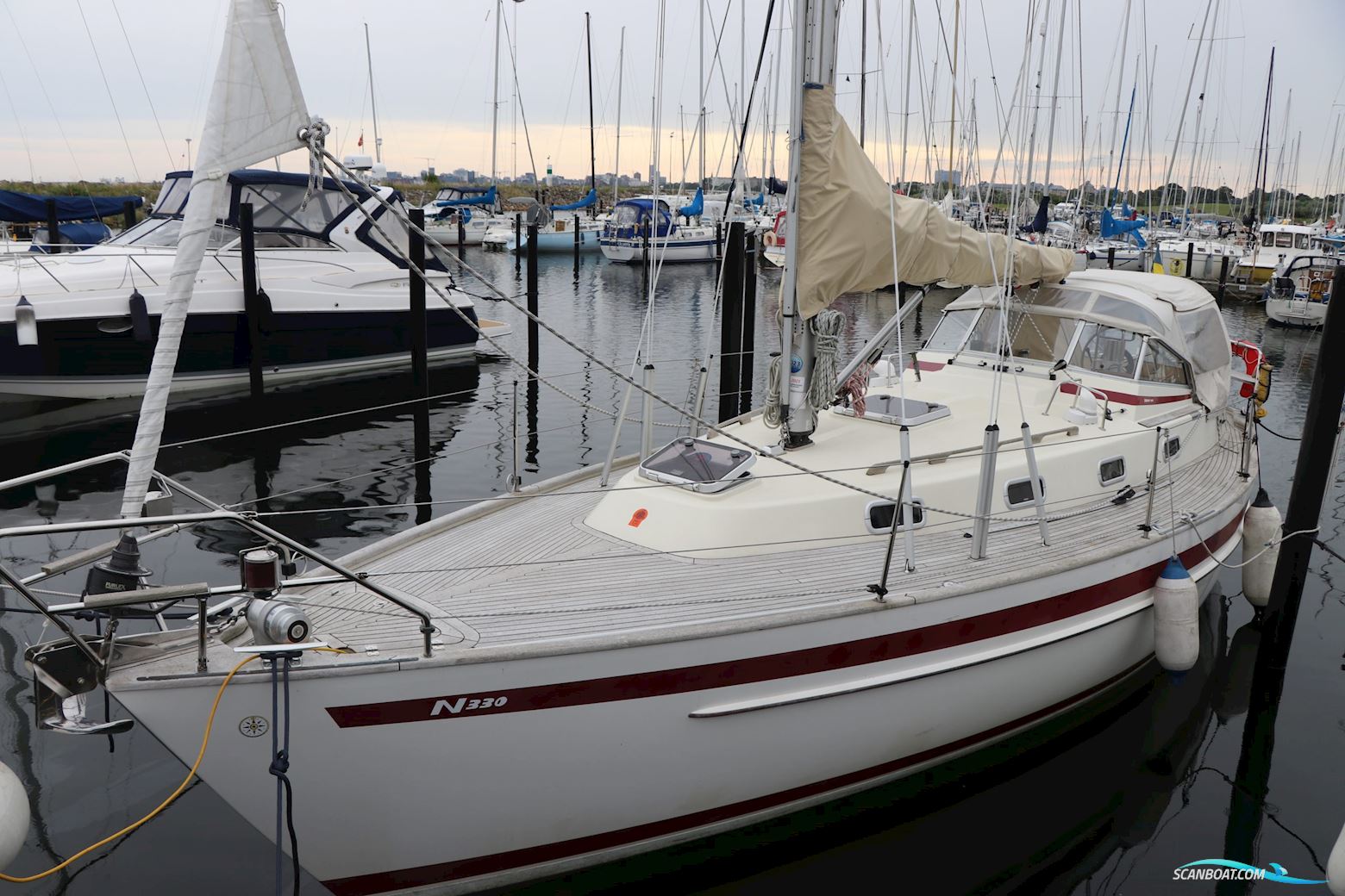 Najad 330 Sejlbåd 1994, med Volvo MD2030 28hp - Saildrive motor, Sverige