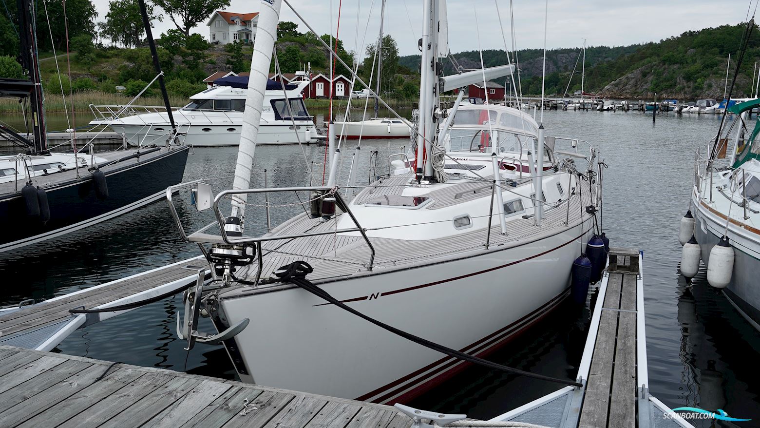 Najad 380