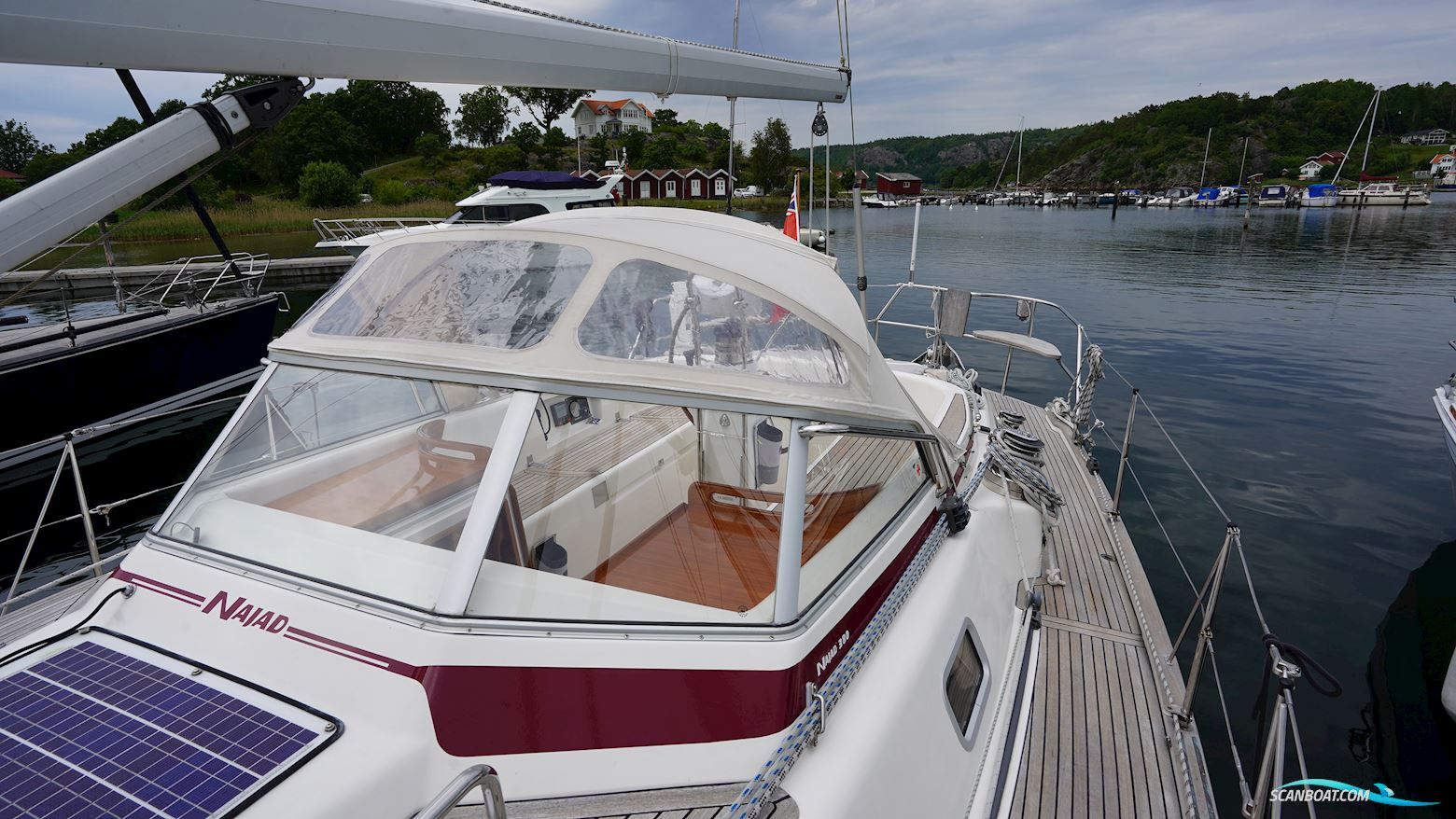 Najad 380