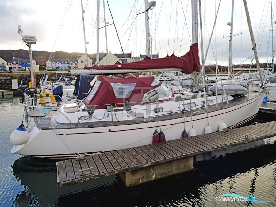 Najad 380 Sejlbåd 2005, med Yanmar 4JH4E motor, England