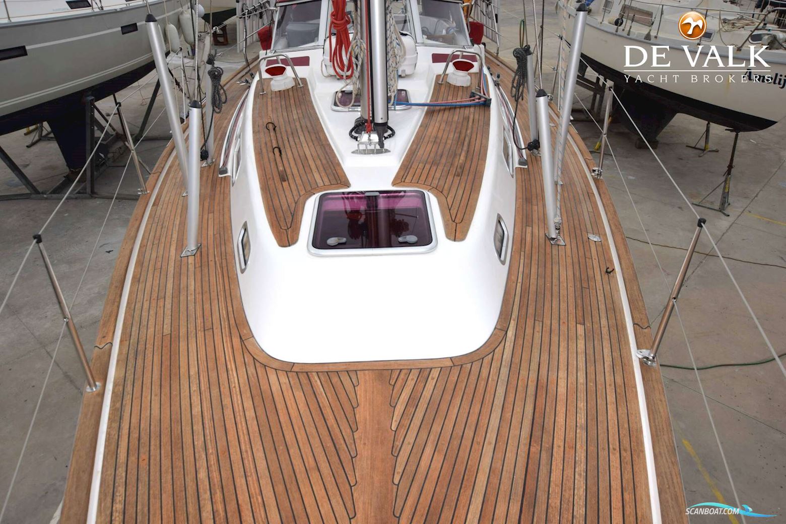 Najad 380