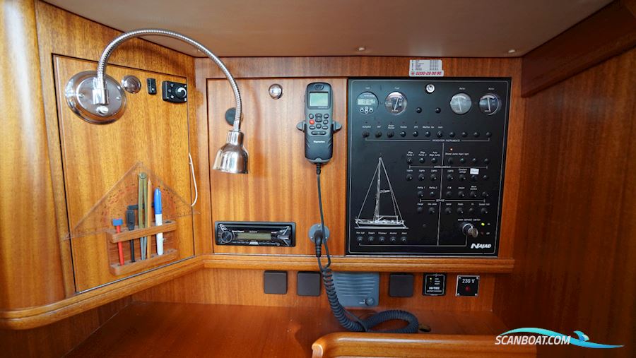 Najad 380