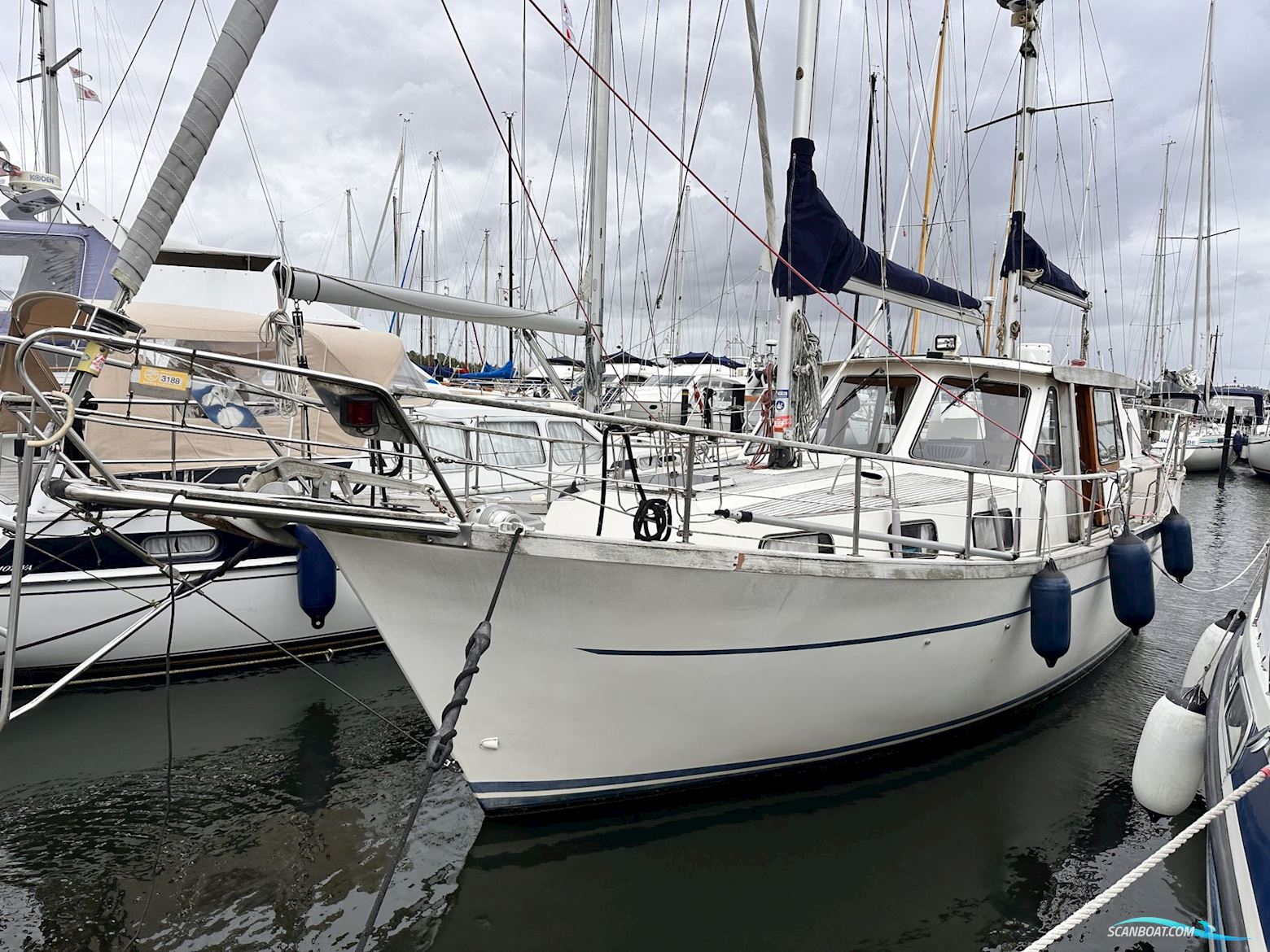 Nauticat 33