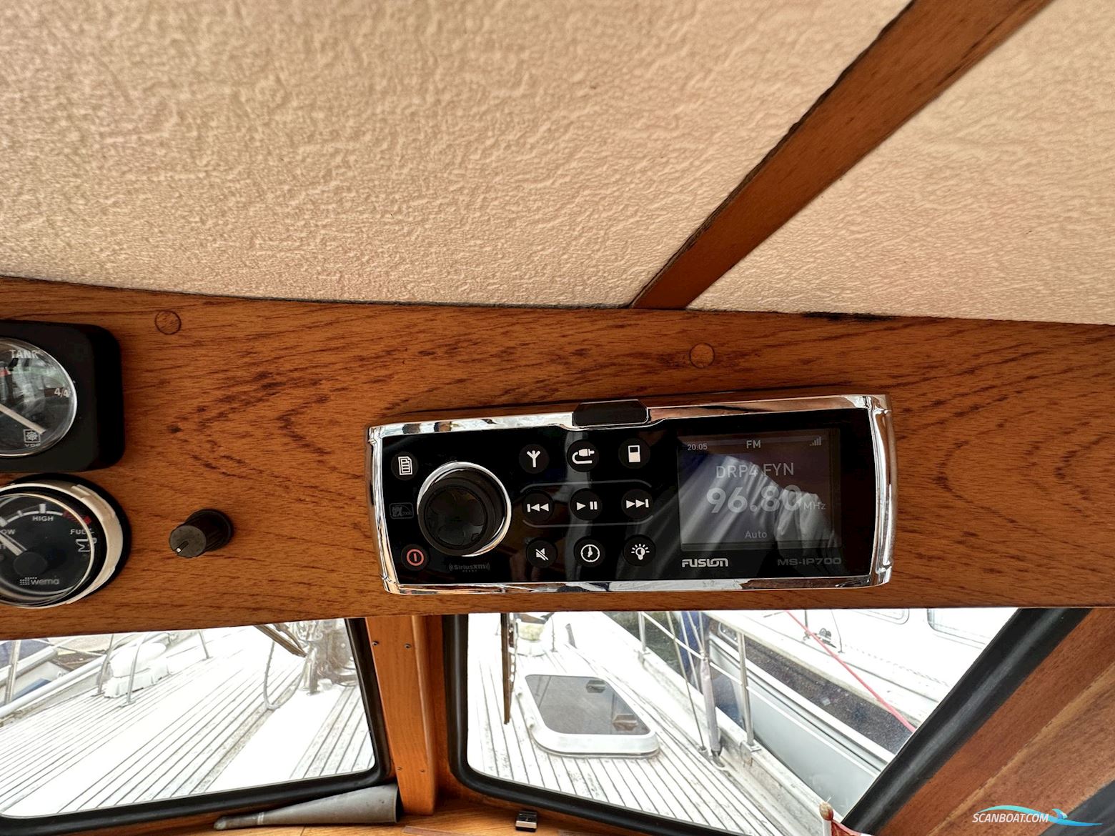 Nauticat 33