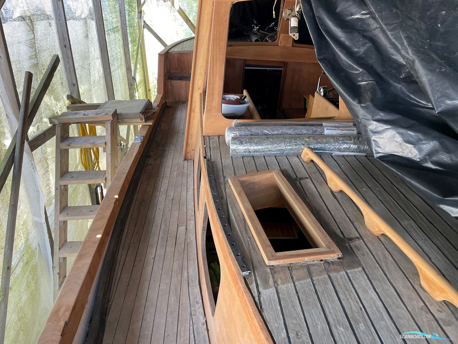 Nauticat 33