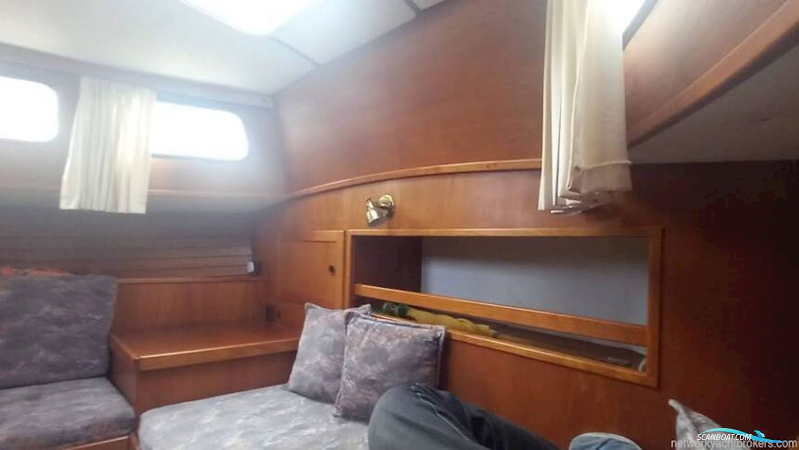 Nauticat 33
