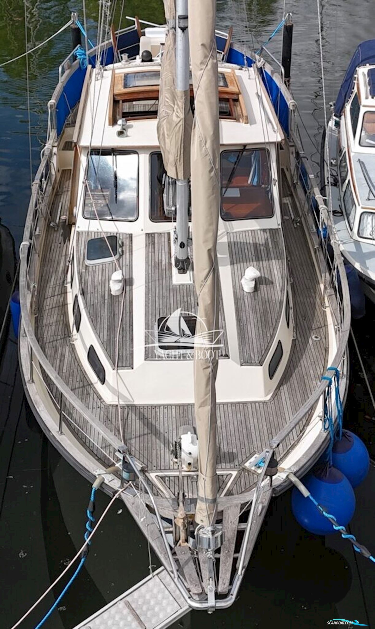 Nauticat 33