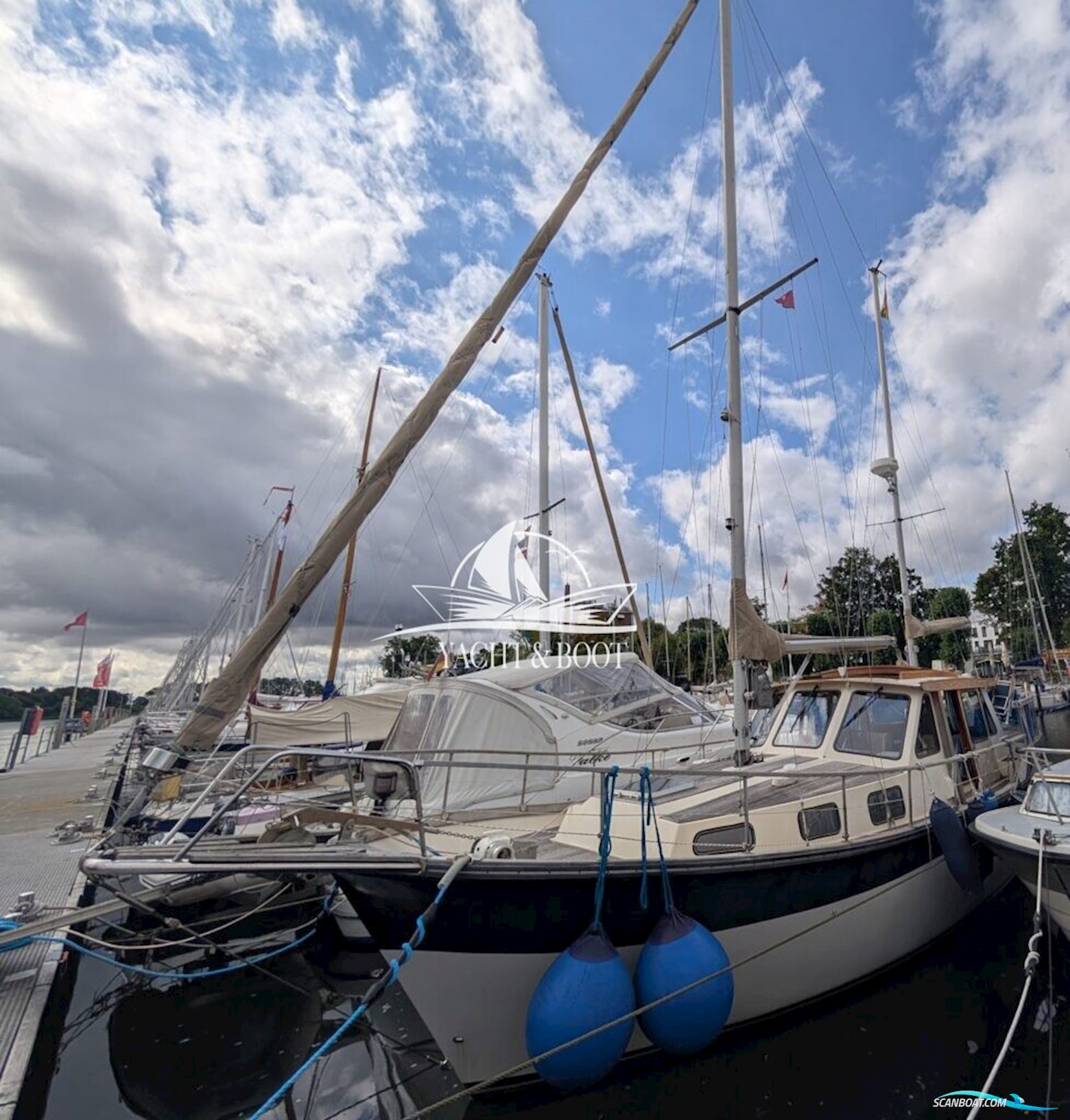 Nauticat 33