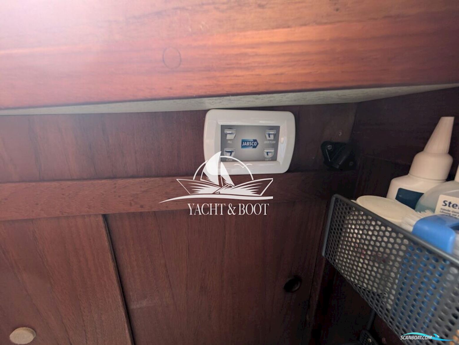 Nauticat 33