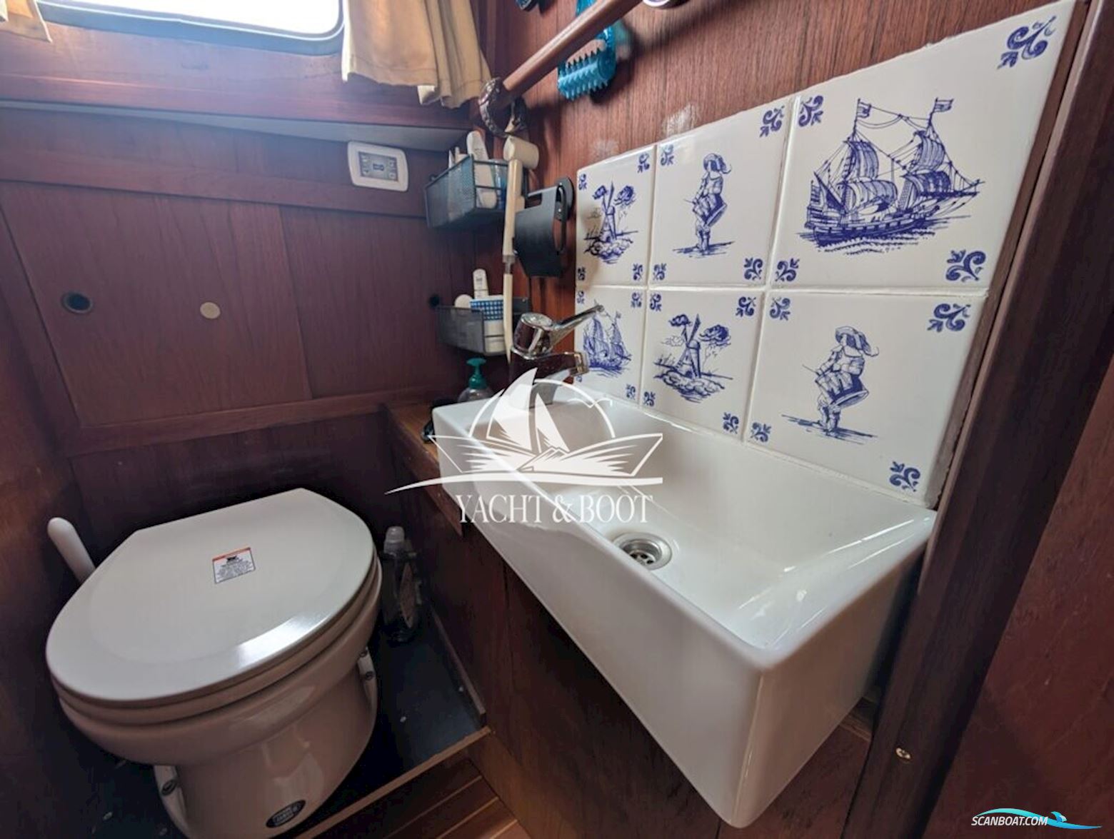 Nauticat 33