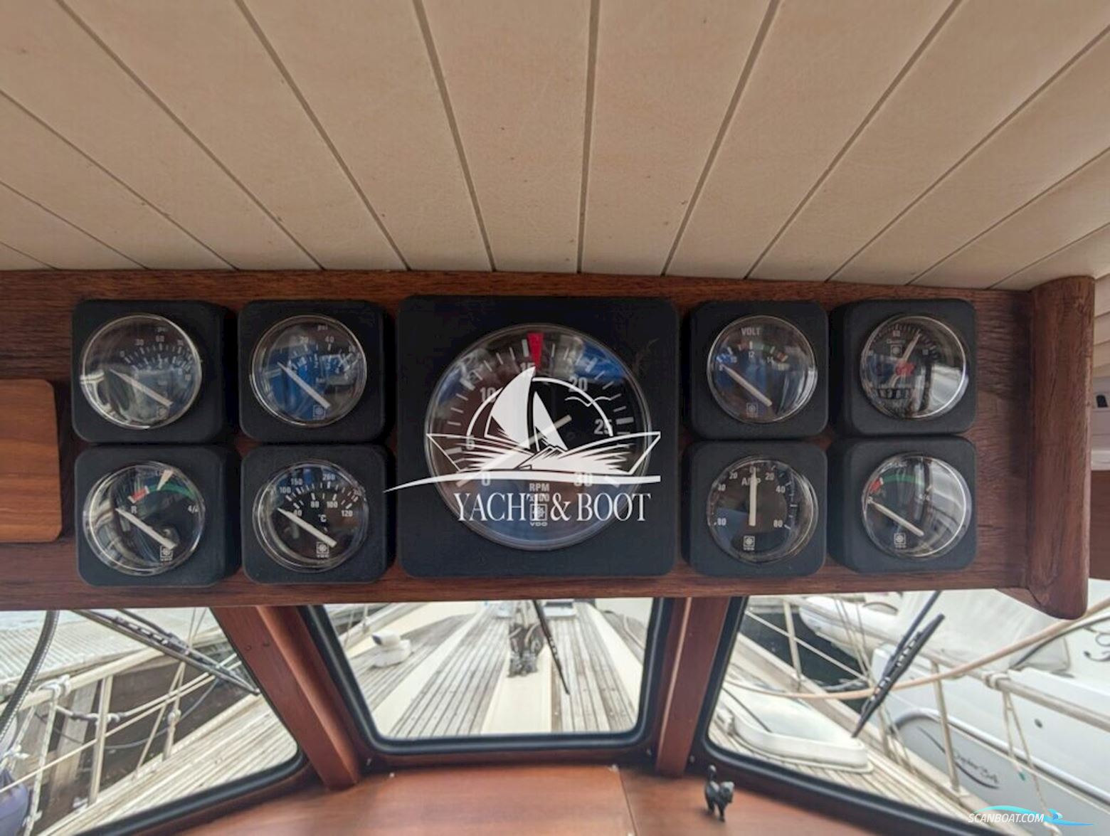 Nauticat 33