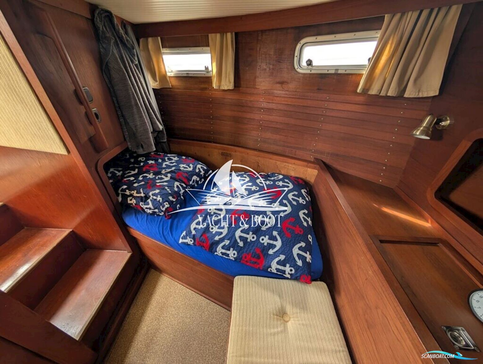 Nauticat 33