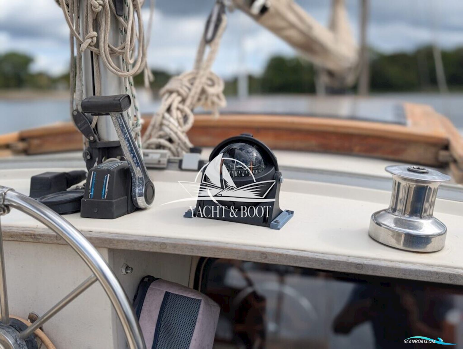 Nauticat 33